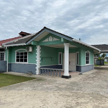 Hanif Homestay Kuching Dış mekan fotoğraf