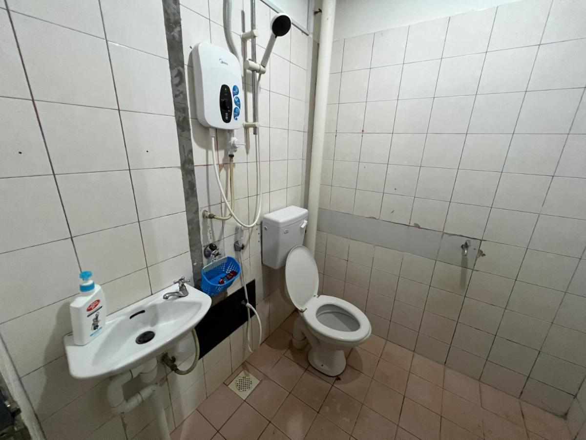 Hanif Homestay Kuching Dış mekan fotoğraf